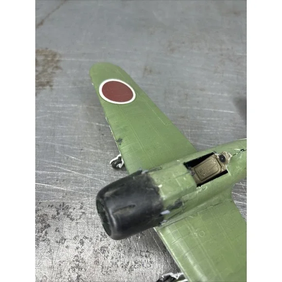 Tamiya Mitsubishi A6M5 Zero Fighter 1/72 Built Painted Missing Parts Model Plane - Picture 2 of 11